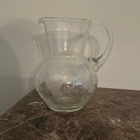 Glass Pitcher with Grape & Leaf Detailing - Picture 2 of 4